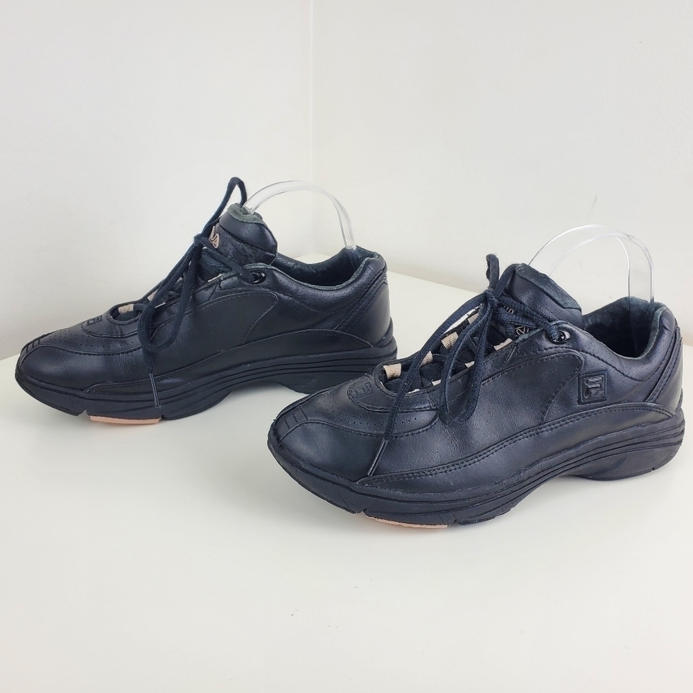 Fila Womens Size 7 Black Used Sneakers